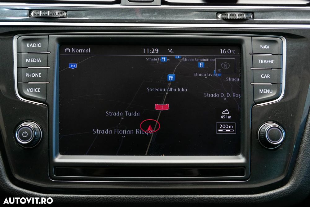 Volkswagen Tiguan 2.0 TDI 4Motion DSG BMT Sport & Style - 17