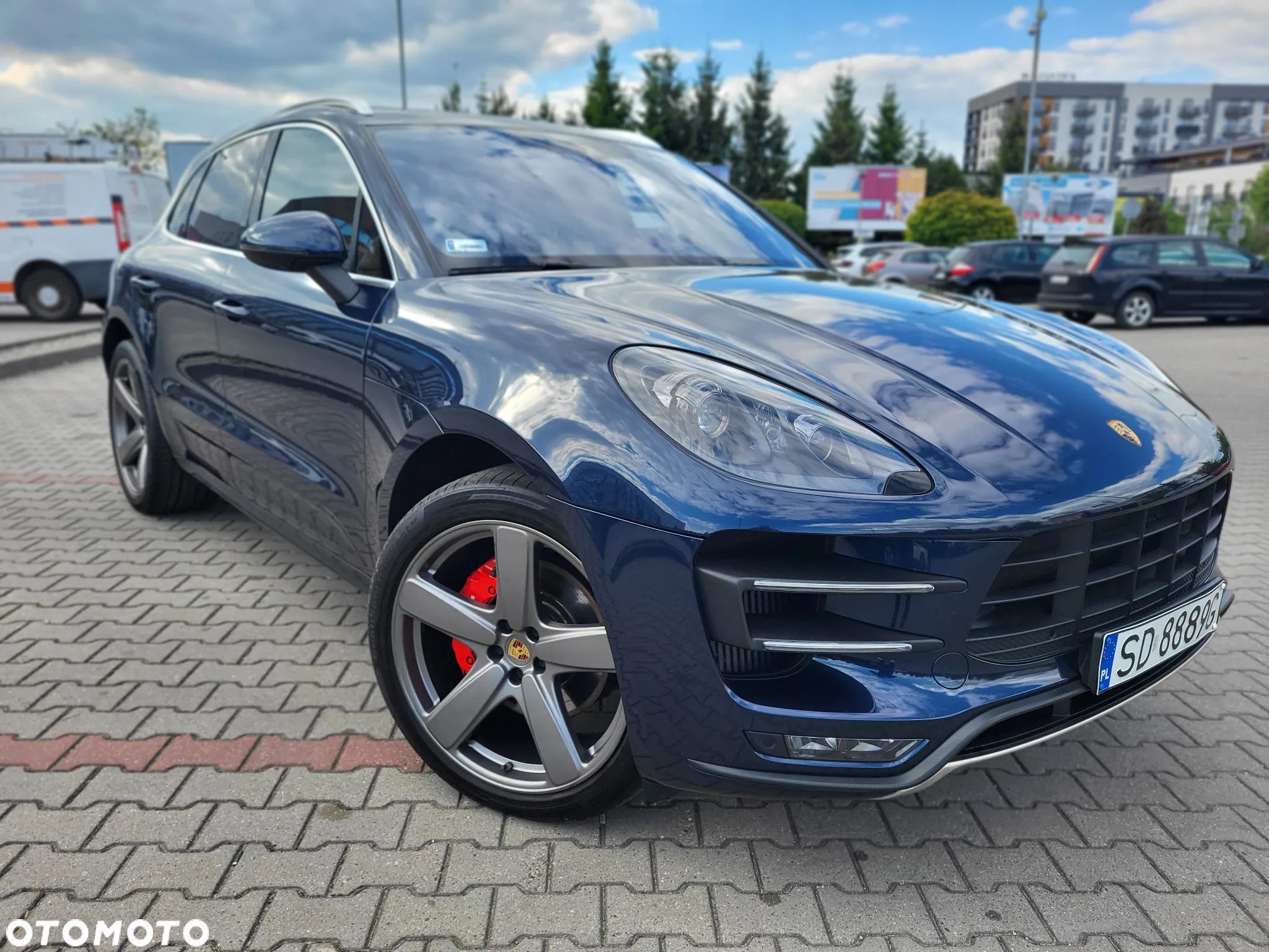 Porsche Macan Turbo - 1