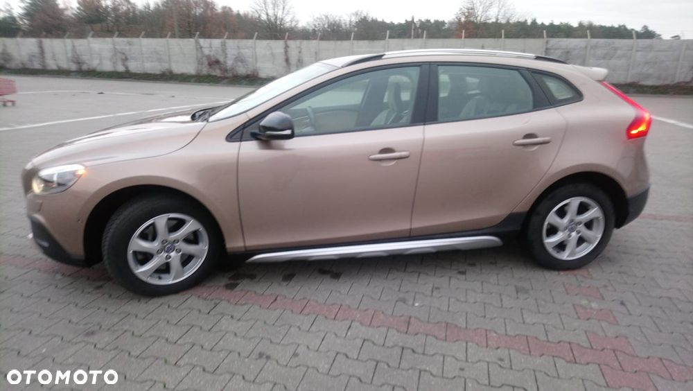 Volvo V40 D3 Summum - 4