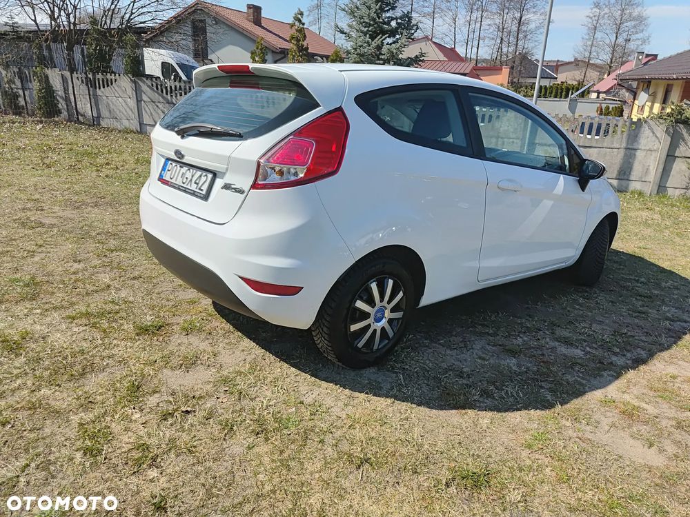 Ford Fiesta 1.25 Ambiente EU5 - 12