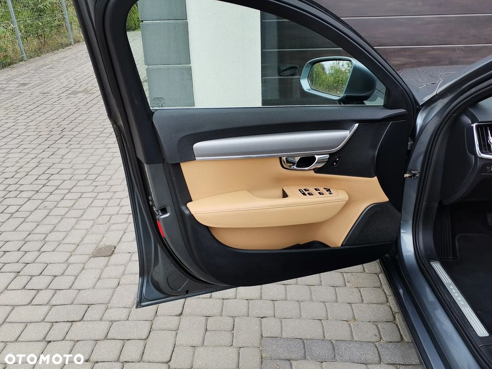 Volvo S90 D4 Momentum - 10