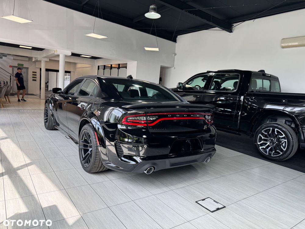 Dodge Charger 6.4 Scat Pack Widebody - 9