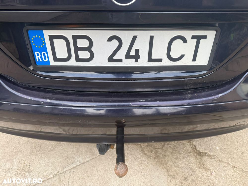Mercedes-Benz C - 8