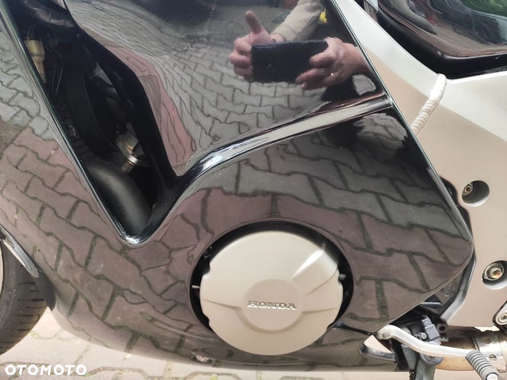 Honda CBR - 22