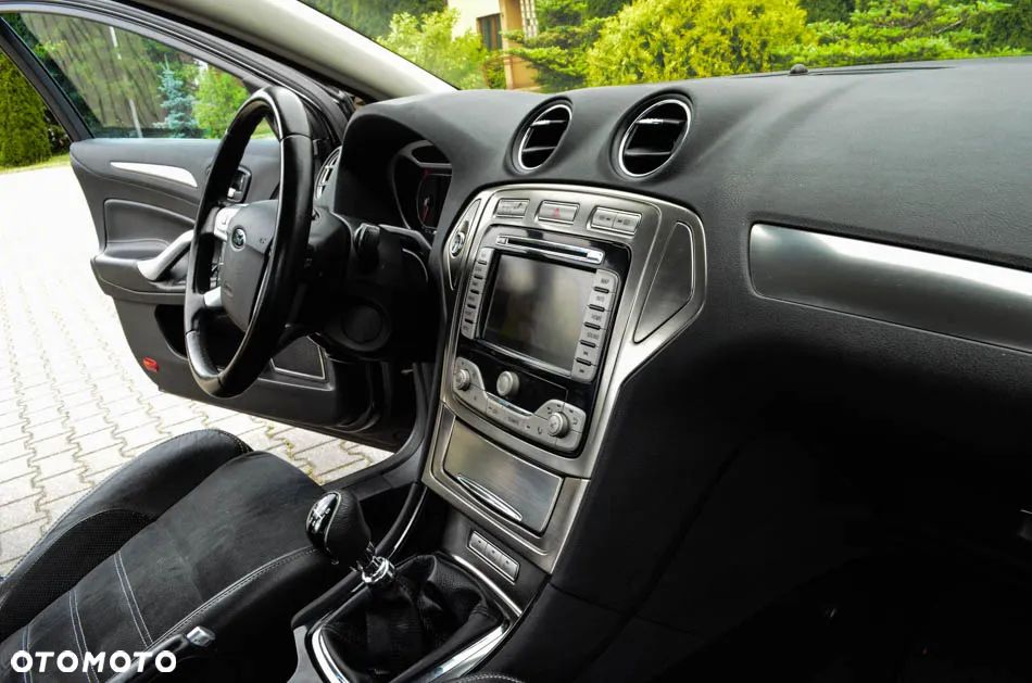 Ford Mondeo 2.0 TDCi Titanium X - 34