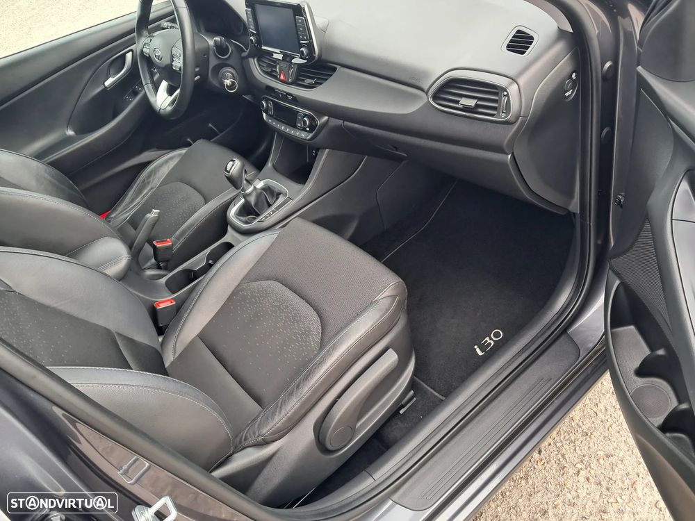 Hyundai i30 1.0 T-GDI Comfort+Navi - 11