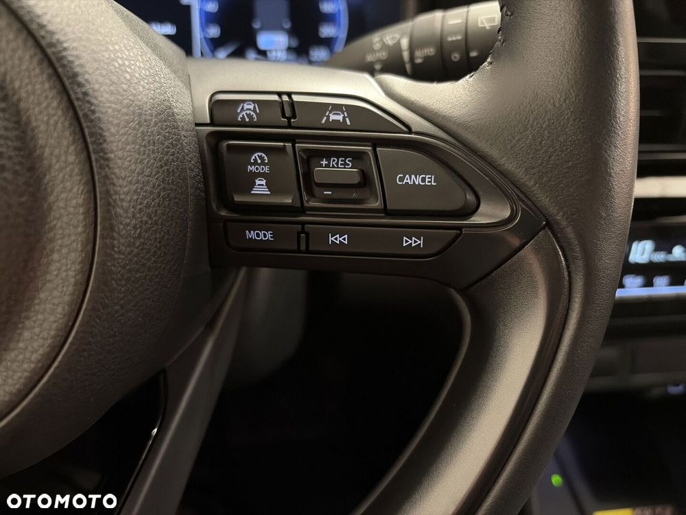 Toyota Yaris Cross Hybrid 1.5 Premiere Edition - 13