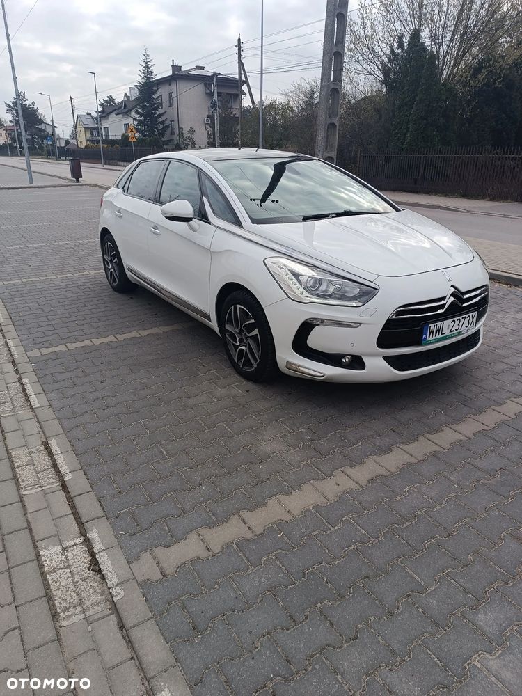 Citroën DS5 THP 155 SoChic - 3