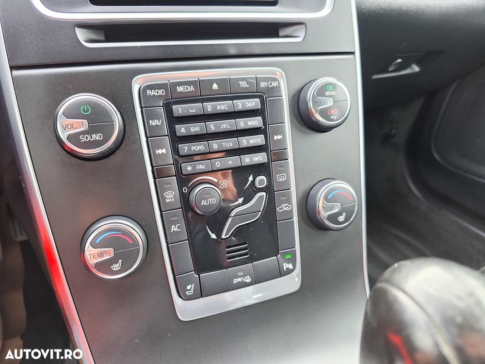 Volvo V60 DRIVe Kinetic - 19