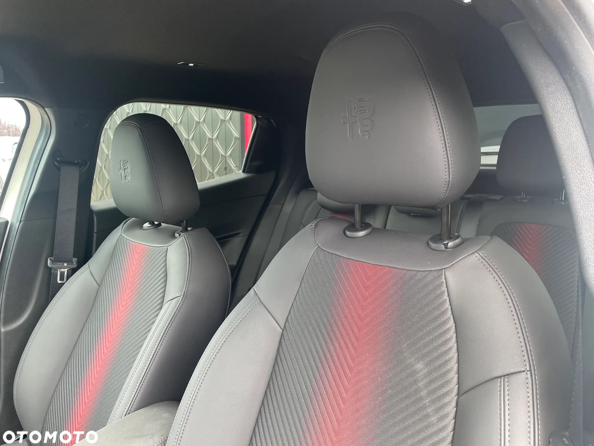 Alfa Romeo Junior 1.2 mHEV Ibrida eDCT - 7