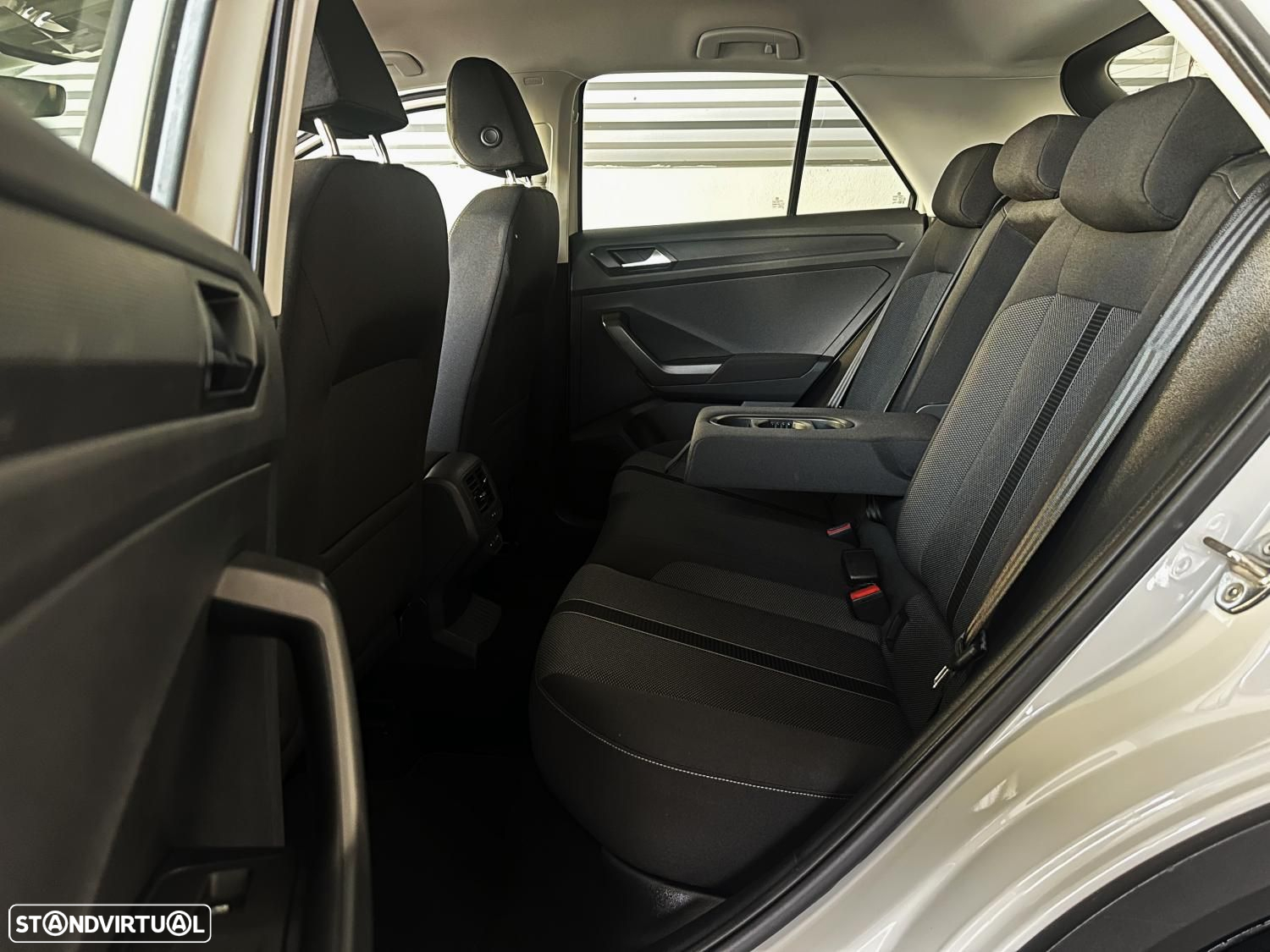 VW T-Roc 1.0 TSI Style - 37