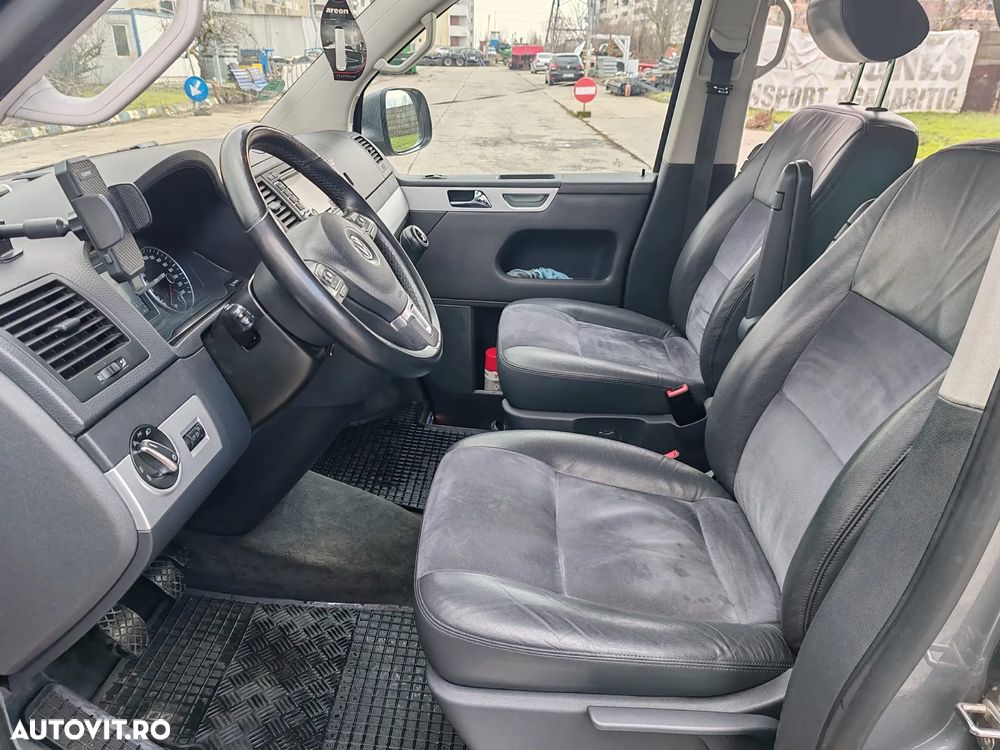 Volkswagen Multivan - 8