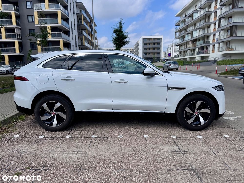 Jaguar F-Pace - 4