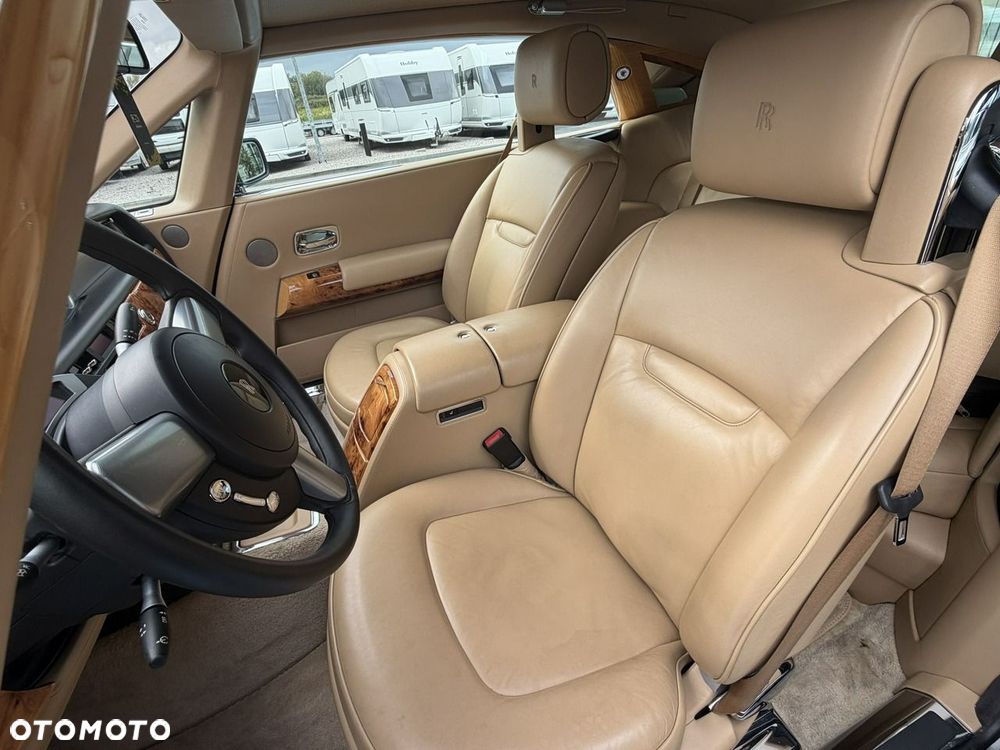 Rolls-Royce Phantom - 28