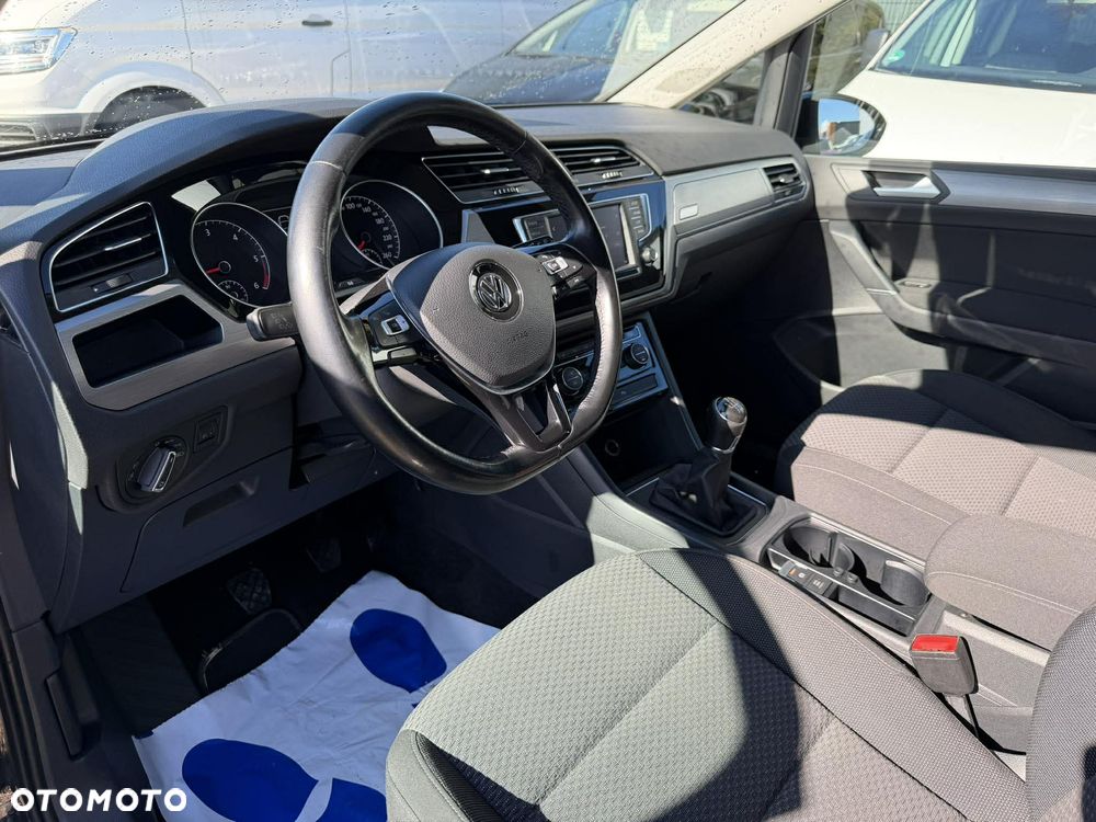 Volkswagen Touran 1.6 TDI BMT SCR Comfortline - 18