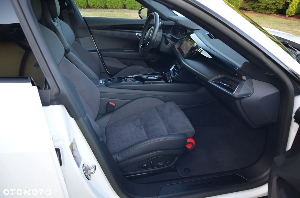 Audi e-tron GT 60 93kWh Quattro - 22