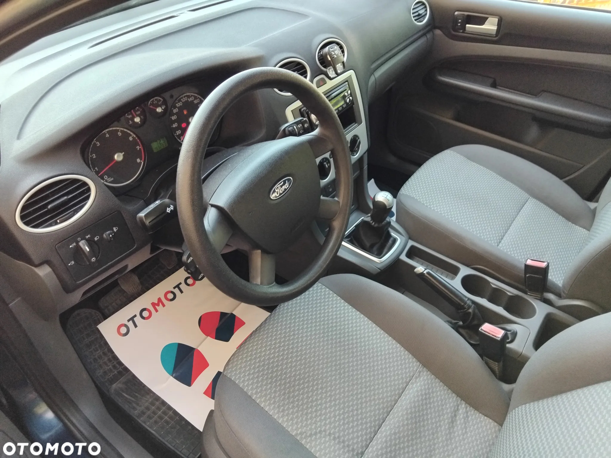 Ford Focus Turnier 2.0 16V Style - 7
