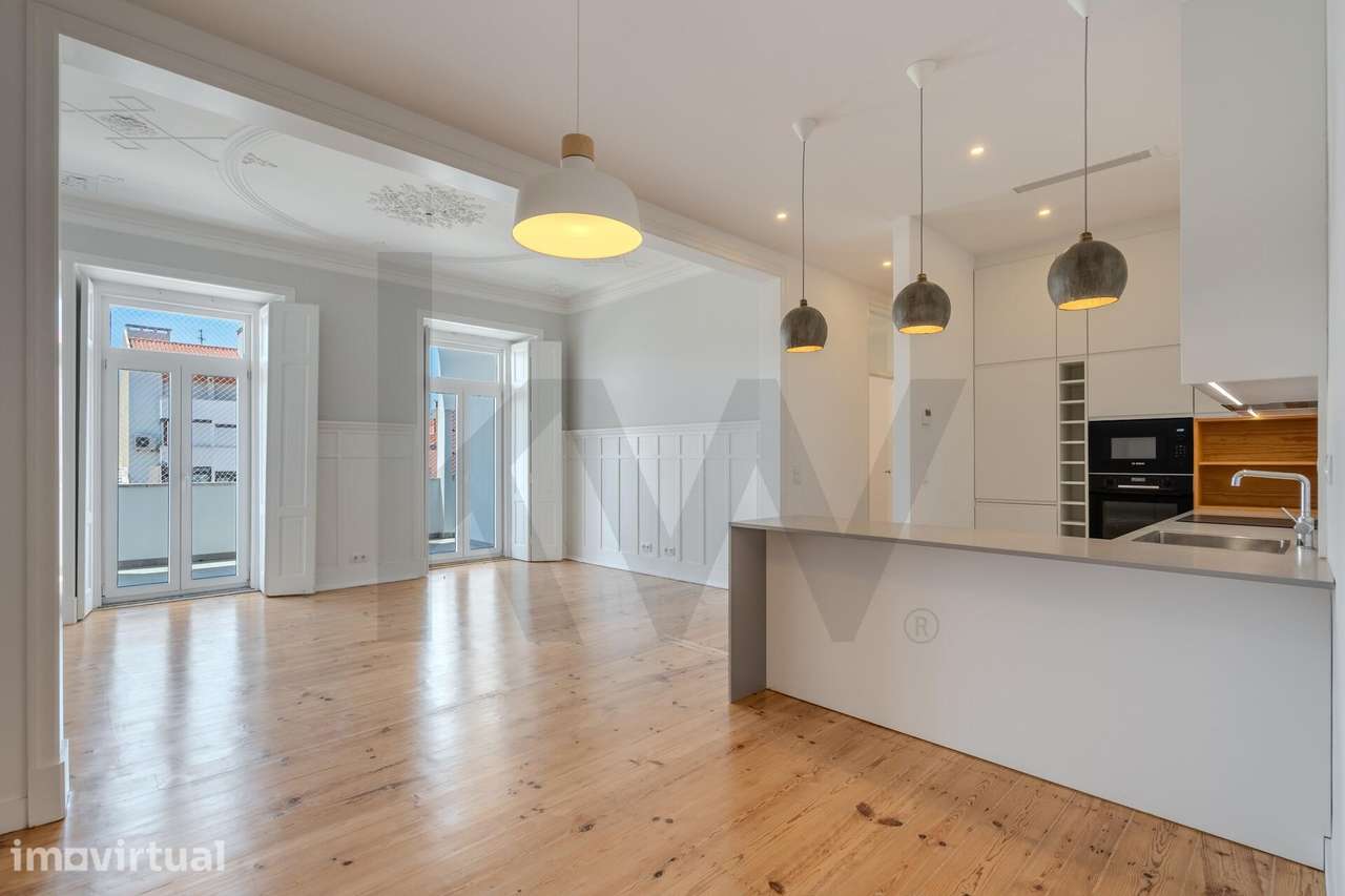 Elegante Apartamento T2+2 Totalmente Renovado e com Varanda em Anjos, - Grande imagem: 2/46