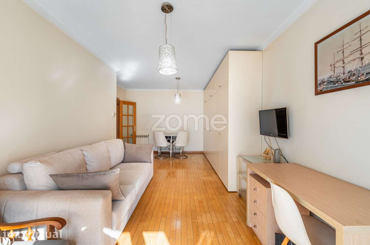 Apartamento T1 - Varanda, lugar de garagem e arrumos – Lordelo do O... - Grande imagem: 4/19