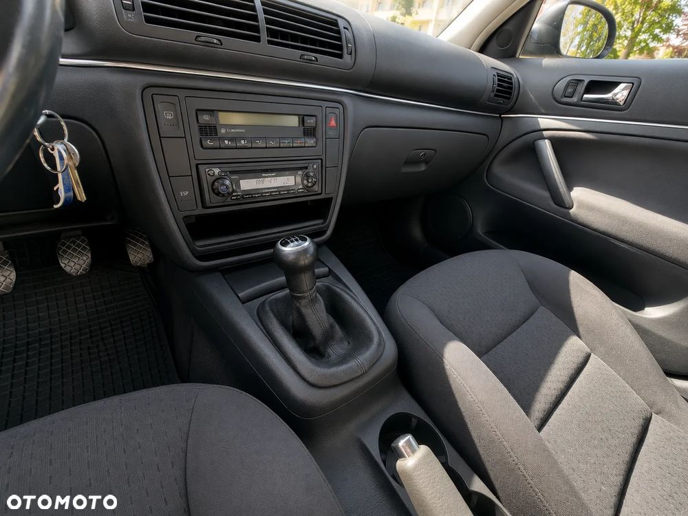 Volkswagen Passat 1.9 TDI - 12