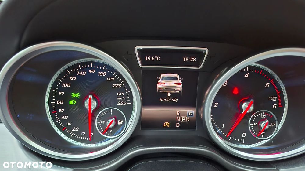 Mercedes-Benz GLE 350 d 4-Matic - 31