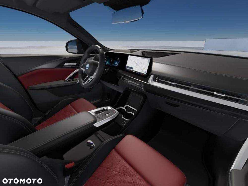 BMW iX2 - 6