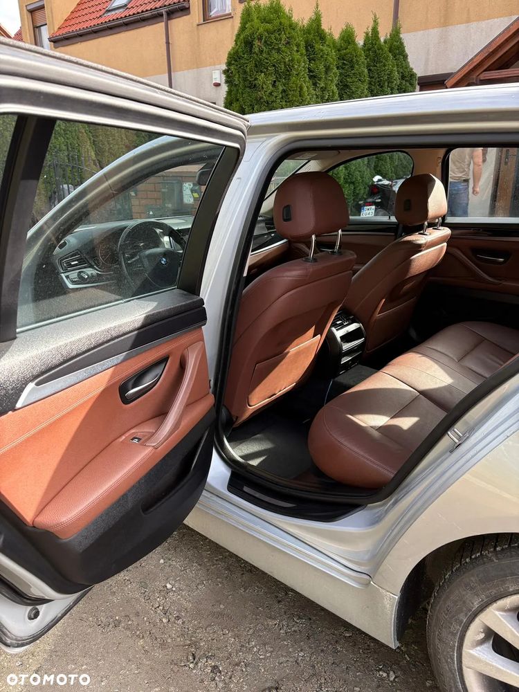 BMW Seria 5 520d - 27
