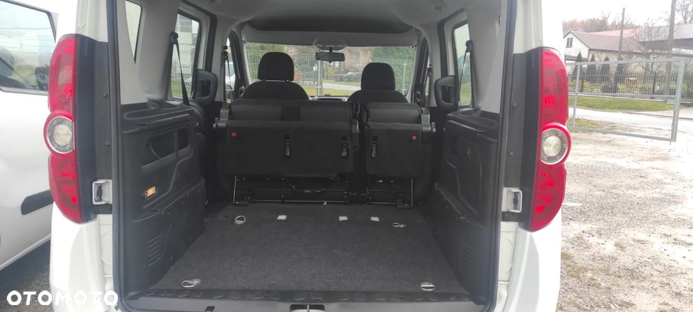 Fiat DOBLO multyat POLSKI SALON 1 WŁASCICIEL 5 OSÓB BEZWYPADKOWY - 11