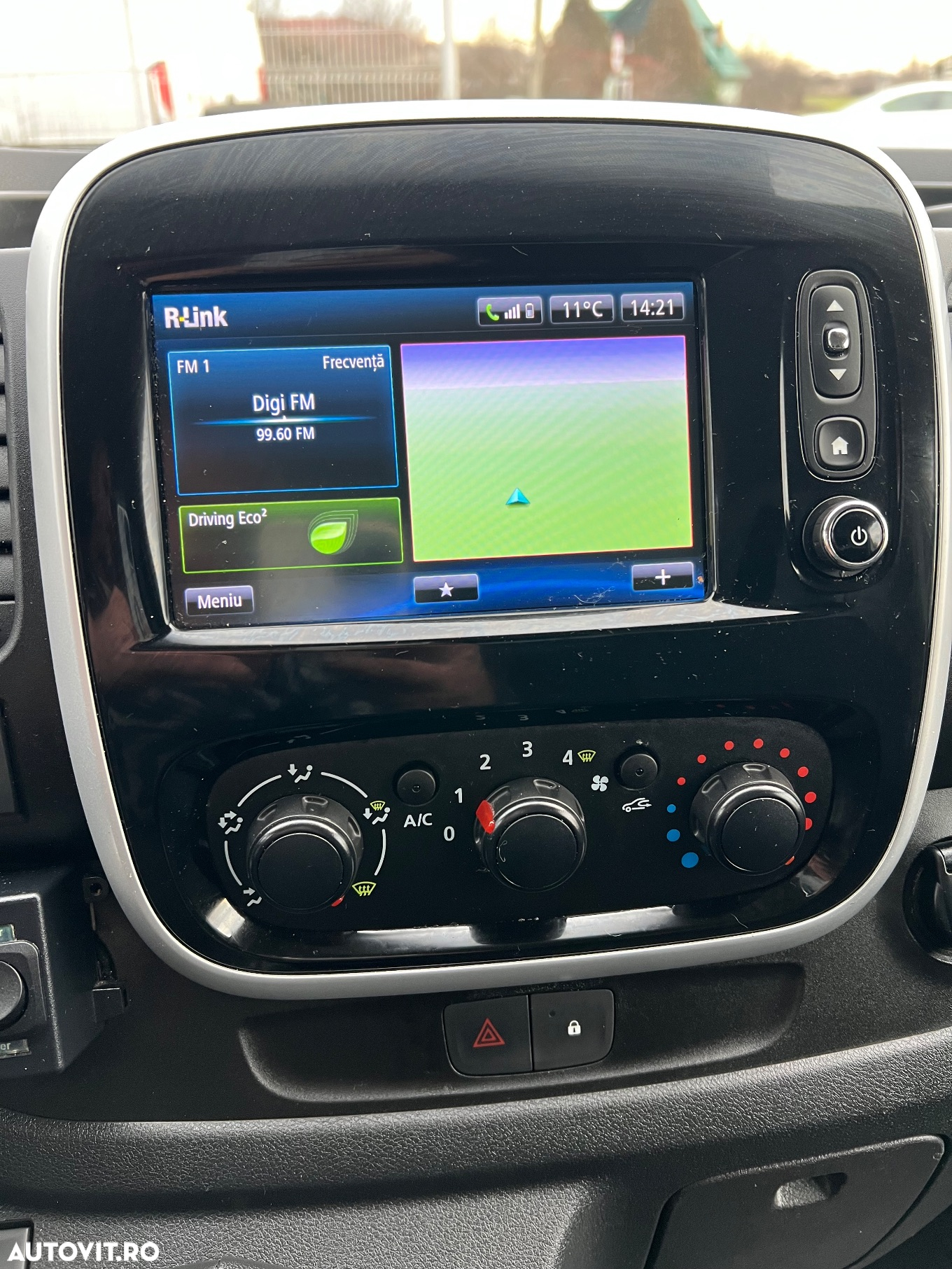 Renault TRAFIC - 11
