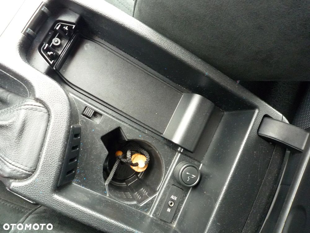 BMW Seria 3 325i xDrive - 30