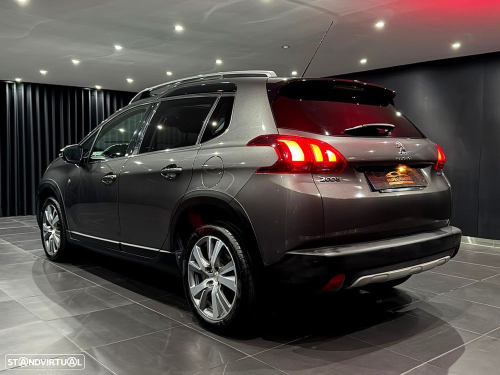 Peugeot 2008 1.2 PureTech Crossway EAT6 - 6