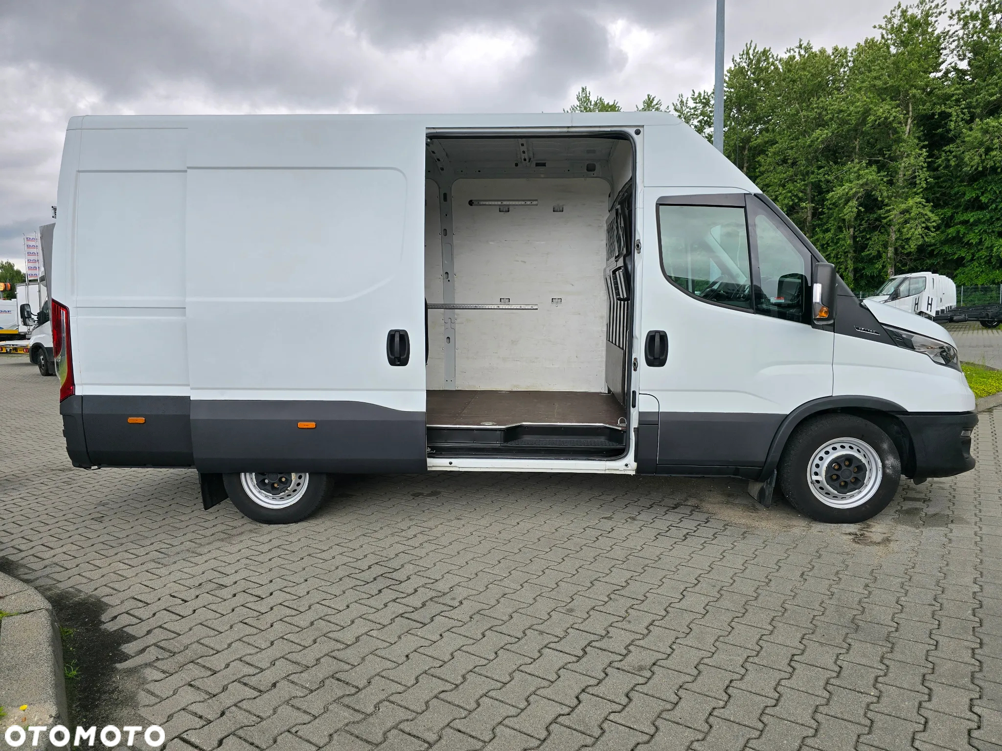 Iveco DAILY 35S16 Furgon L3H2 - 19