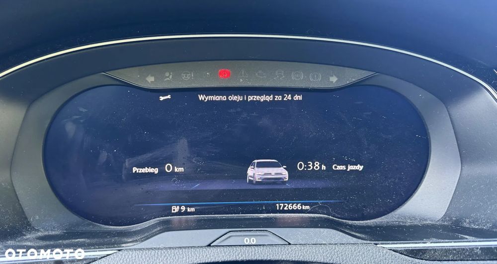 Volkswagen Passat - 11