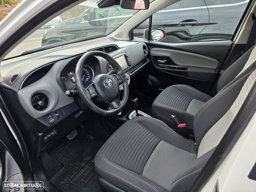 Toyota Yaris - 11