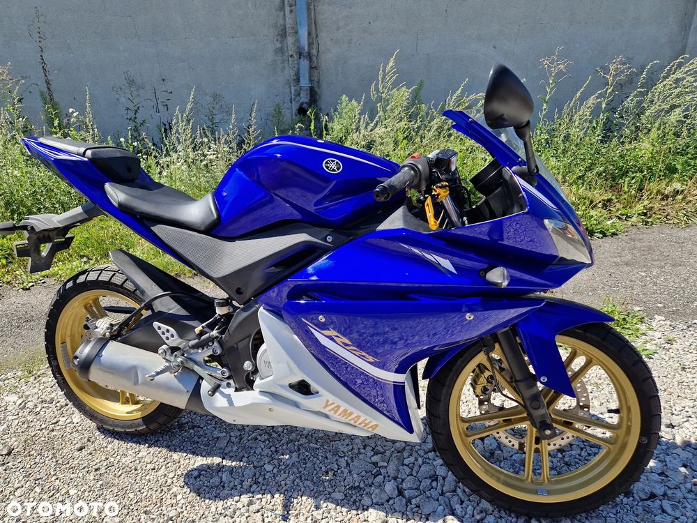 Yamaha YZF - 11