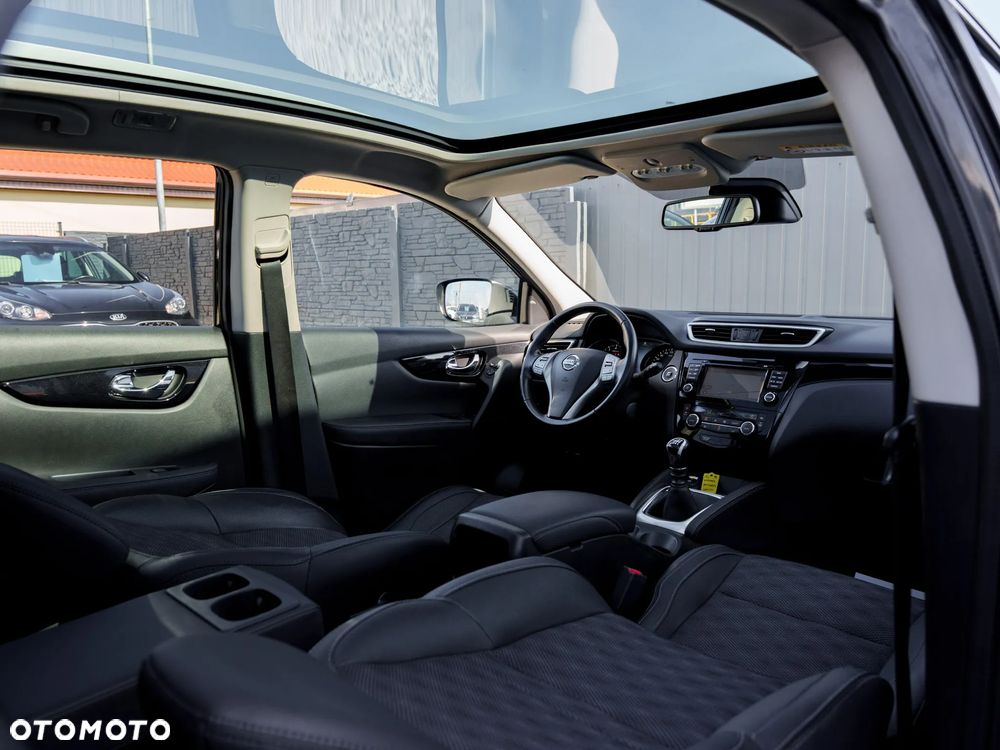 Nissan Qashqai 1.6 DIG-T TEKNA+ - 19