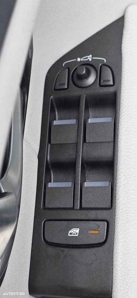 Land Rover Range Rover Evoque - 15