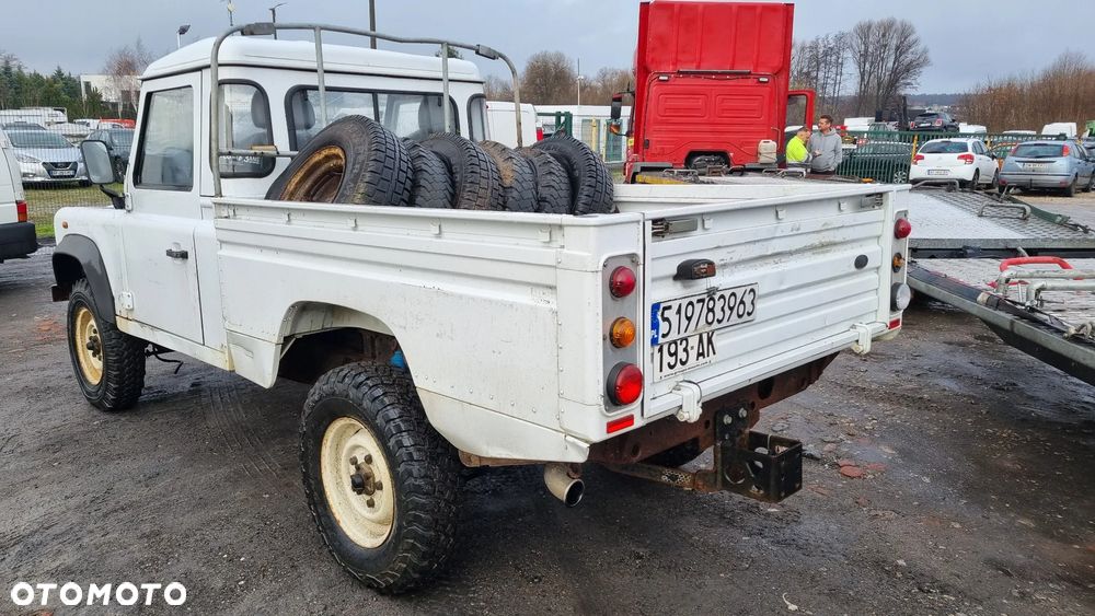 Land Rover Defender - 10