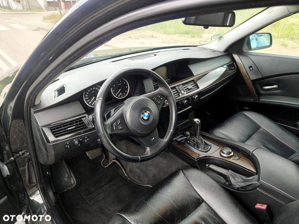 BMW Seria 5 540i Edition Exclusive - 17