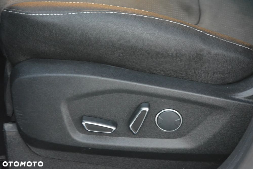 Ford S-Max 2.0 TDCi Titanium - 7