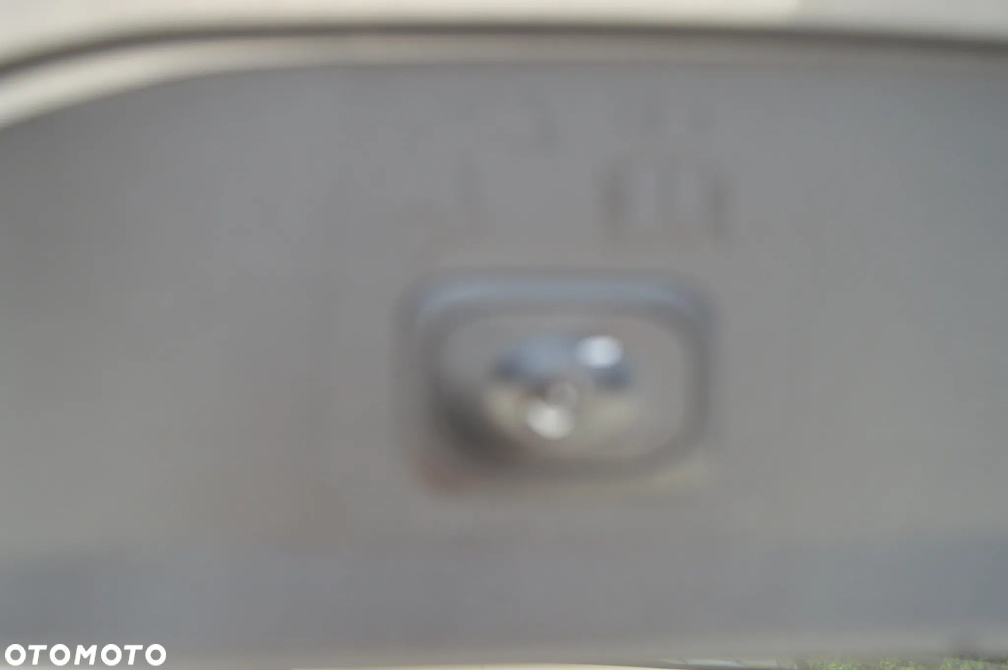 Ford Kuga 2.0 TDCi 2x4 Titanium - 12