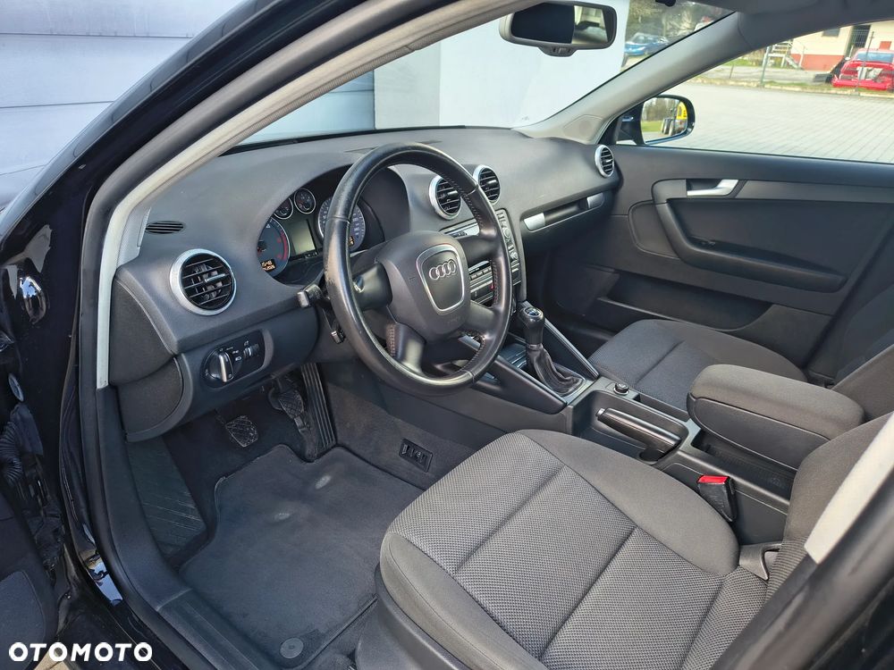 Audi A3 Sportback 1.6 TDI Attraction - 22