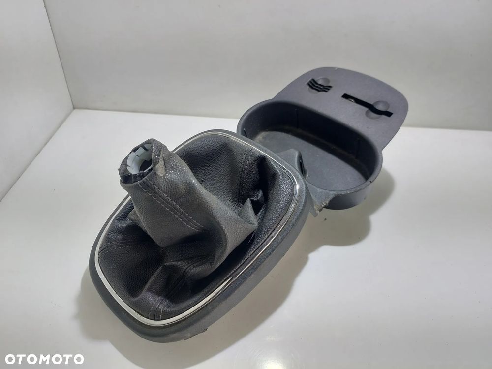 UCHWYT NA KUBKI OPEL CORSA D SLASK WYSYLKA - 1