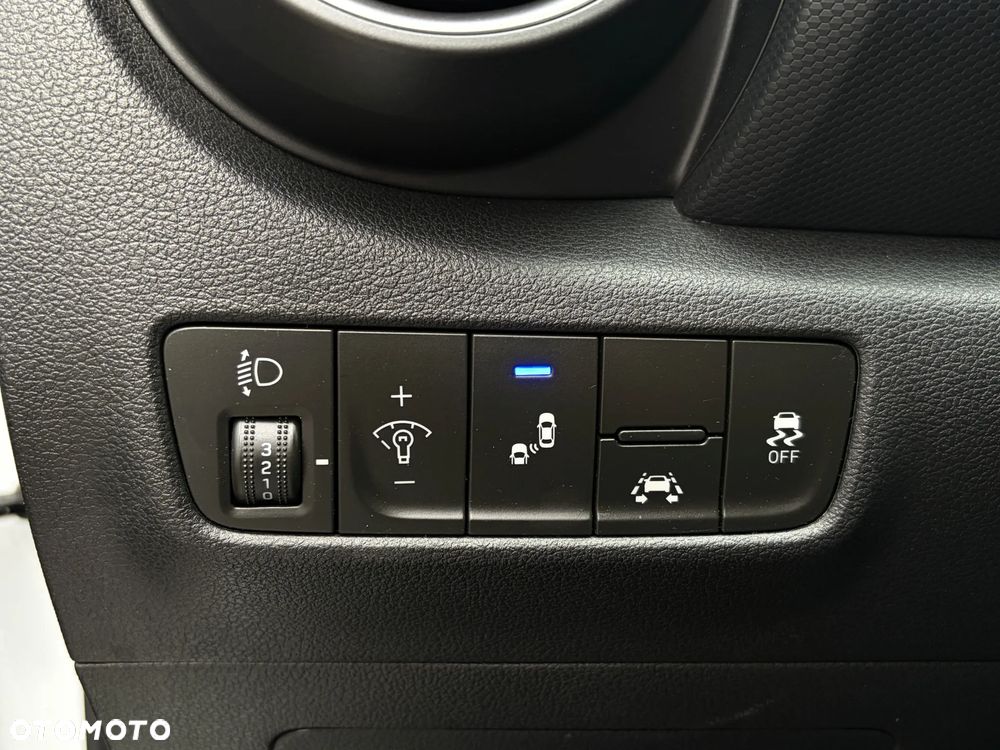 Hyundai Kona - 30
