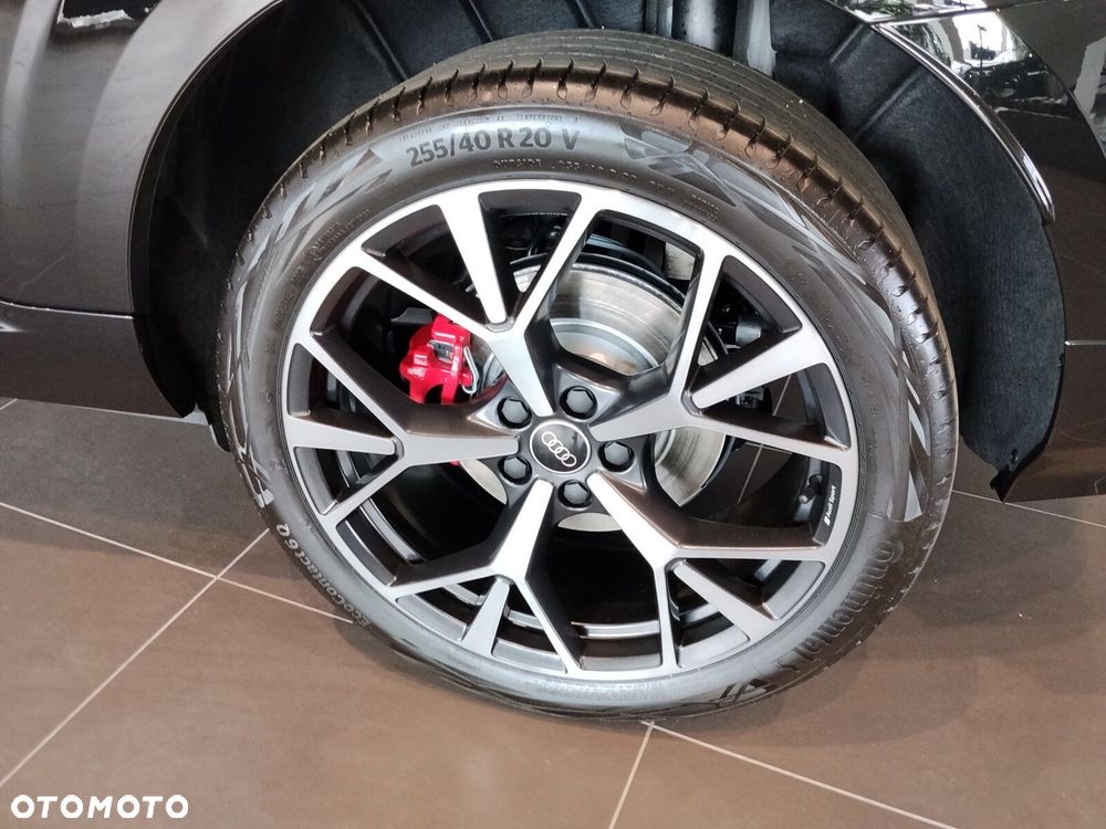 Audi Q3 Sportback - 14