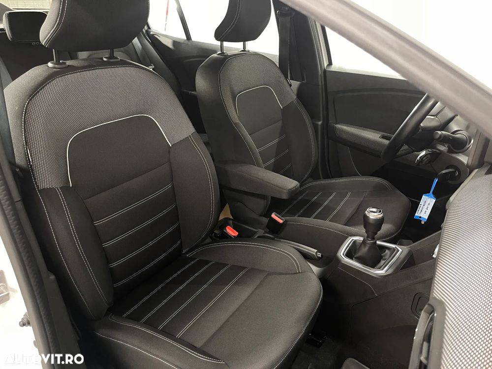 Dacia Logan TCe 90 MT6 Comfort - 11