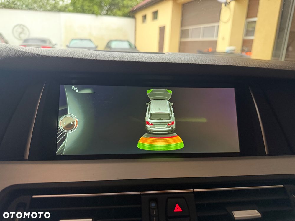 BMW Seria 5 520d Luxury Line - 36