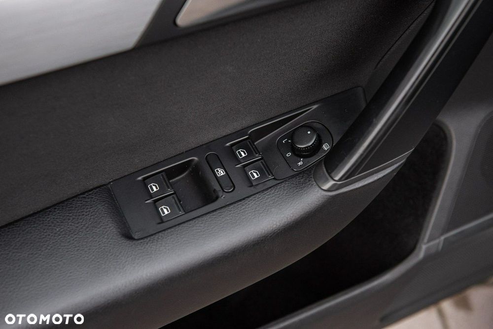 Volkswagen Passat Alltrack 2.0 TDI 4Motion DSG BlueMotion Tec - 26