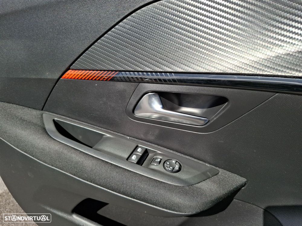 Peugeot 208 1.2 PureTech Active - 22