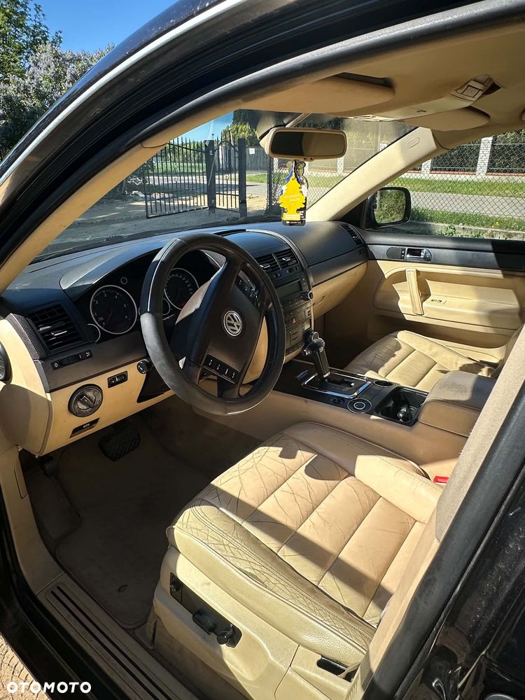Volkswagen Touareg 2.5 R5 TDI Tiptr - 6